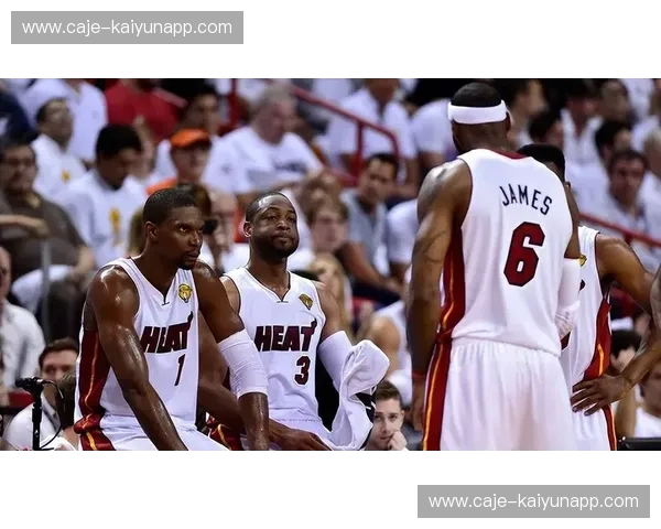 决战之夜：小牛与马刺的恩怨情仇，篮球圣殿的荣耀对决！